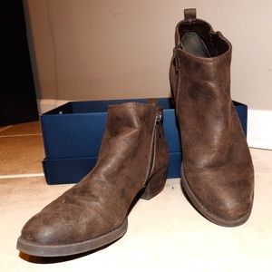 Carlos Santana Brianne Ankle Booties